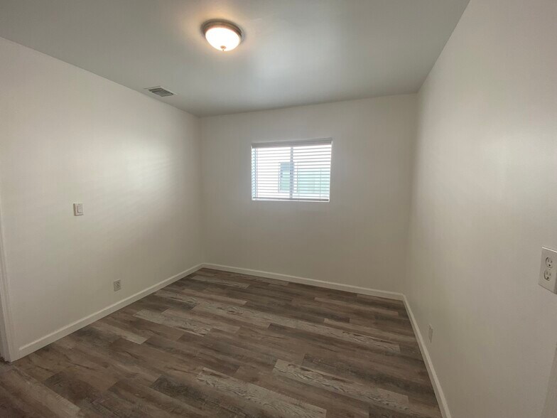 More Photos Of 748 Washington Blvd, Marina del Rey Office Residential For Lease