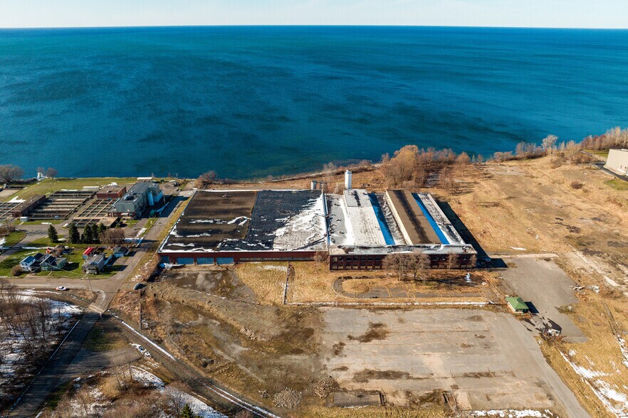 More Photos Of 91 Michell St, Oswego Warehouse For Sale