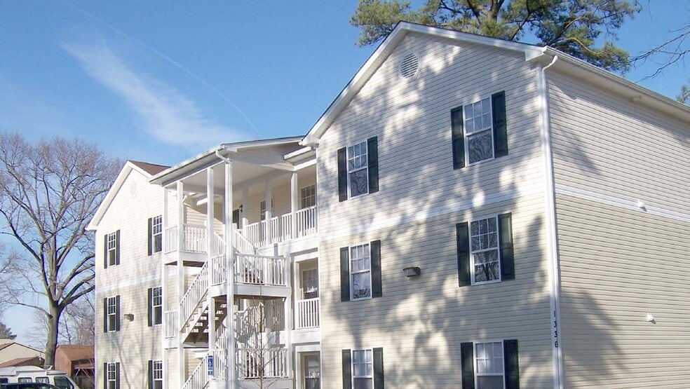 Primary Photo Of 1336 Picadilly St, Norfolk Apartments For Sale