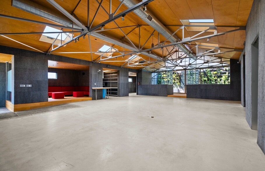 Primary Photo Of 3459 Motor Ave, Los Angeles Loft Creative Space For Lease