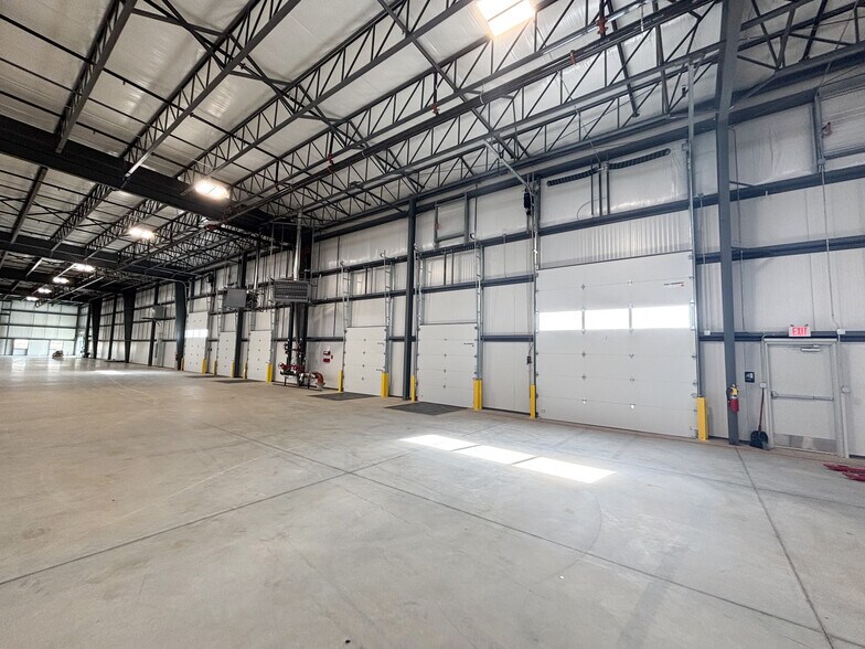 More Photos Of 3135 Hankins Rd, Republic Warehouse For Lease
