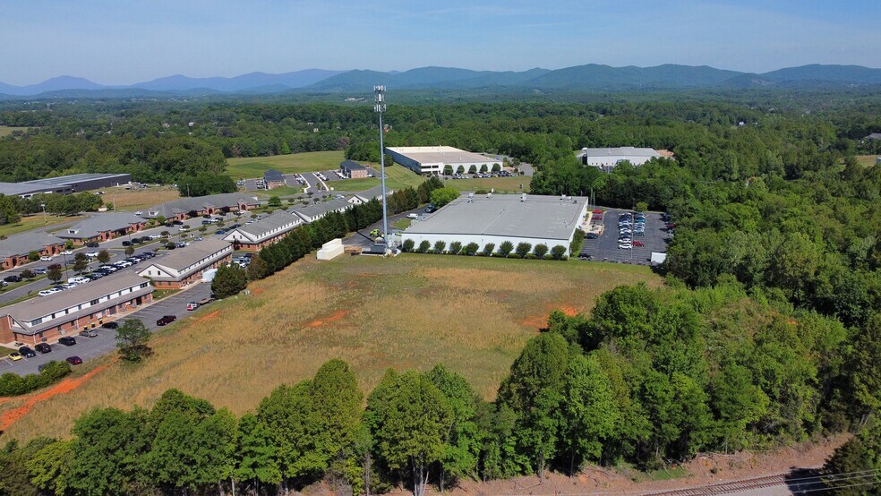 More Photos Of 142 Vista Centre Dr dr, Forest Industrial For Lease