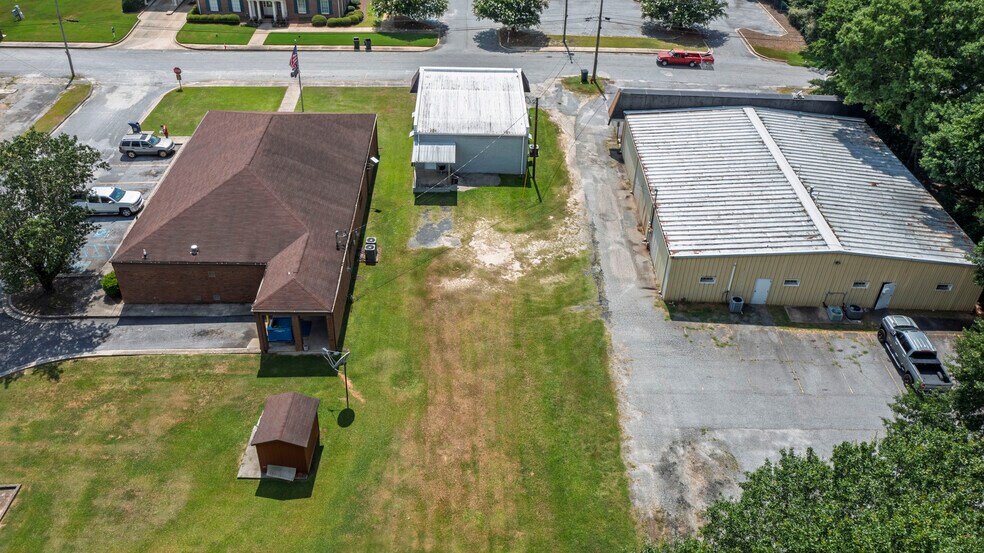 More Photos Of 48 Jones Mill Rd, Woodbury Office For Sale