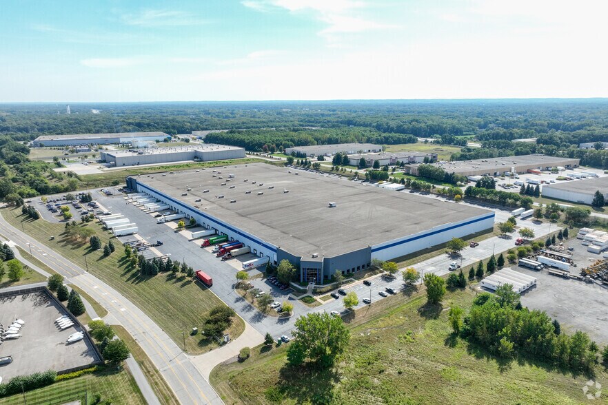 More Photos Of 6515 Ameriplex Dr, Portage Warehouse For Lease