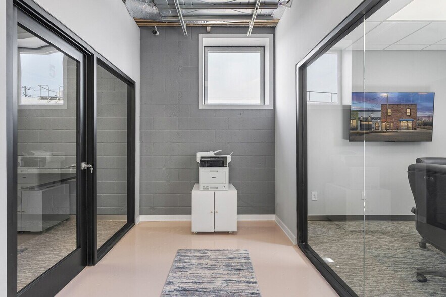 More Photos Of 117 S Main St, Hopewell Coworking Space