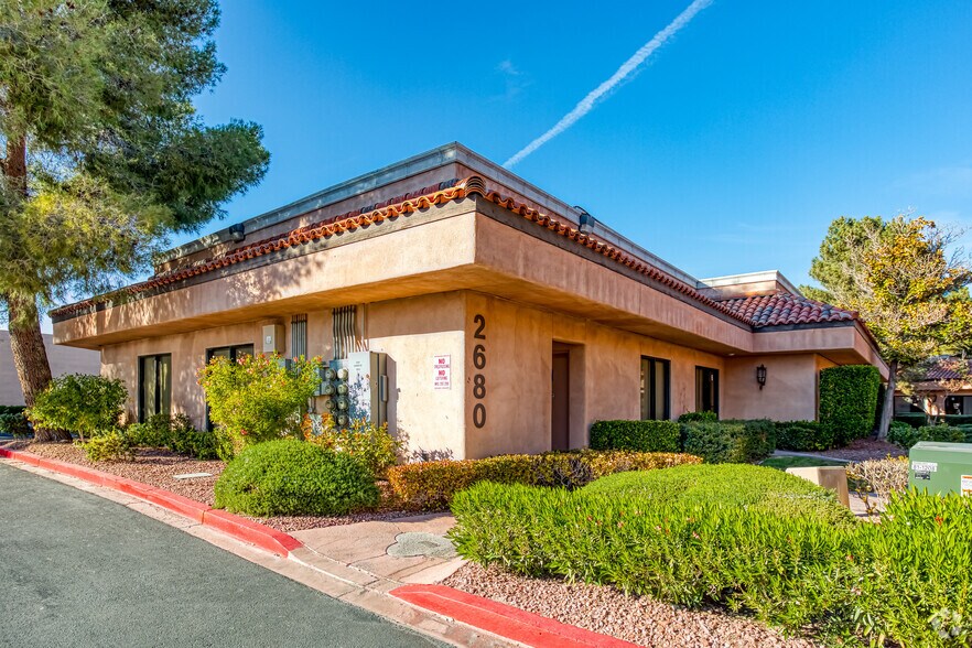 More Photos Of 2680 Chandler Ave, Las Vegas Office For Lease
