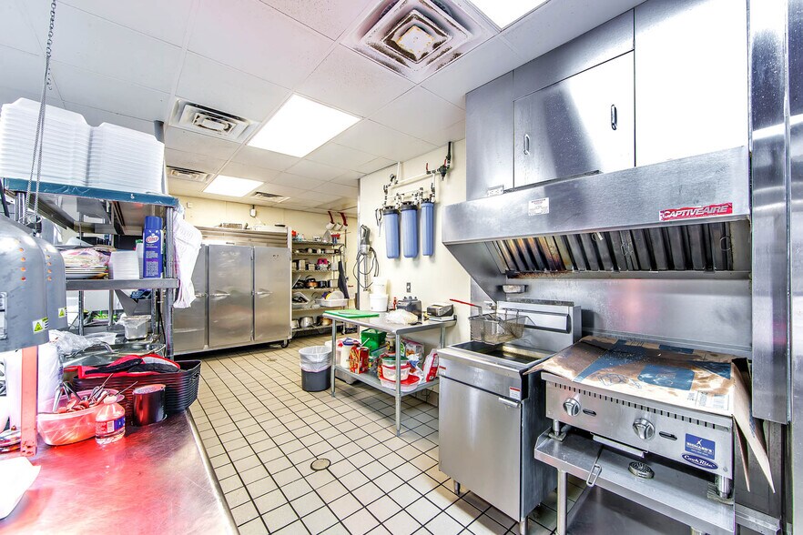 More Photos Of 1655 Saint Mary St, Thibodaux Flex For Sale