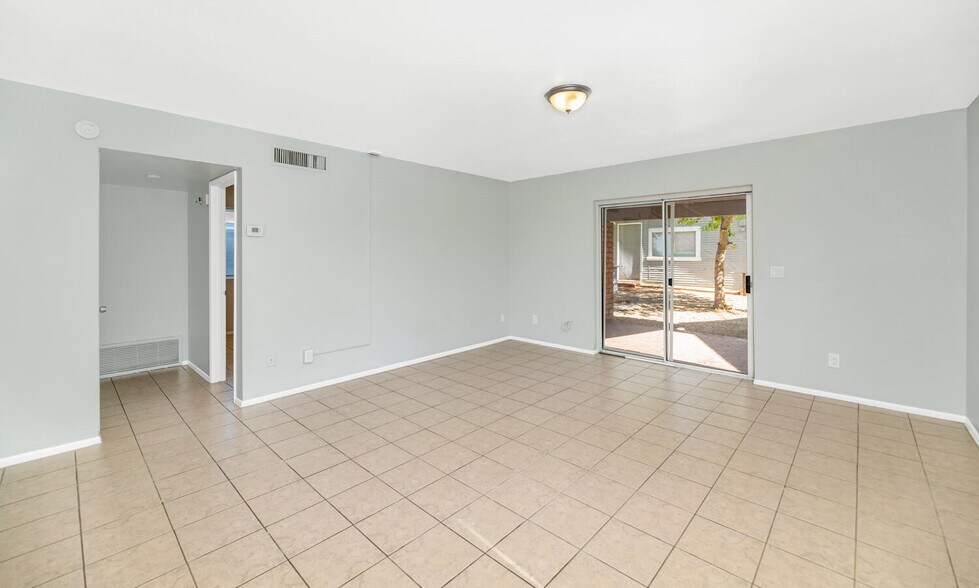 More Photos Of 316 E Vogel Ave, Phoenix Apartments For Sale
