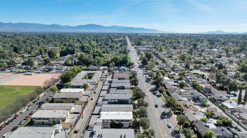 More Photos Of 17945 Roscoe Blvd, Northridge Apartments For Sale
