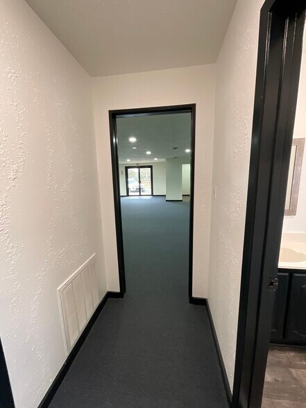 More Photos Of 4890 W Main Street, League City Loft Creative Space For Lease