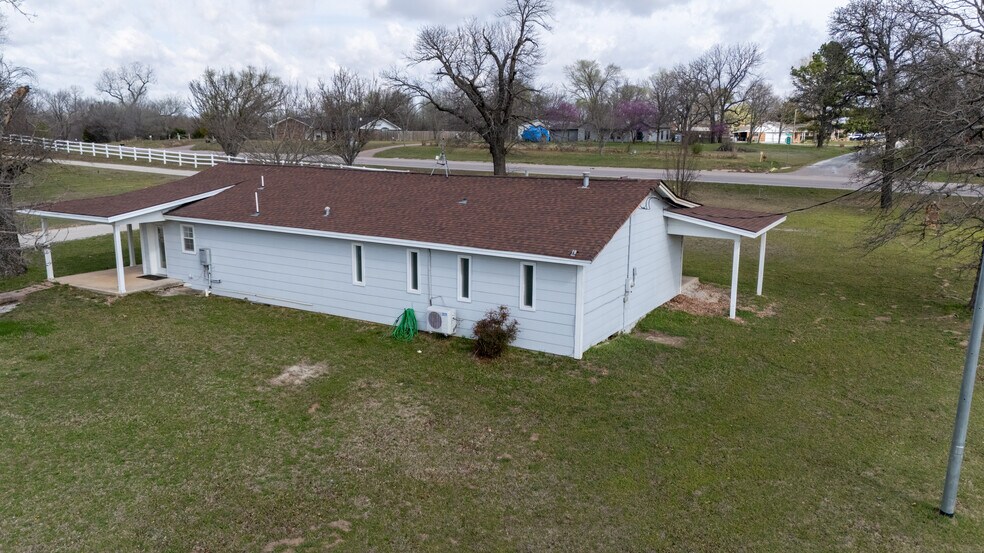 More Photos Of 12481 OK-19, Ada Cemetery Mausoleum For Sale