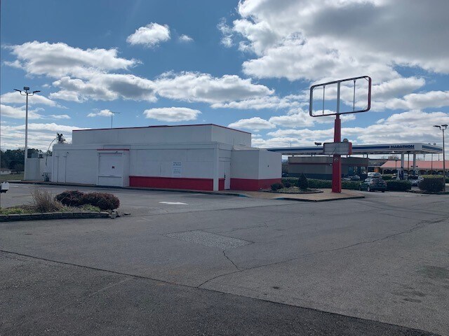 More Photos Of 2684 Alcoa Hwy, Alcoa Service Station For Lease