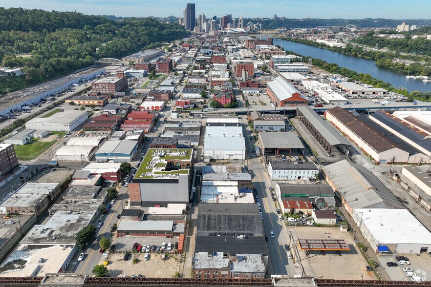 More Photos Of 102 33rd St, Pittsburgh Warehouse For Sale