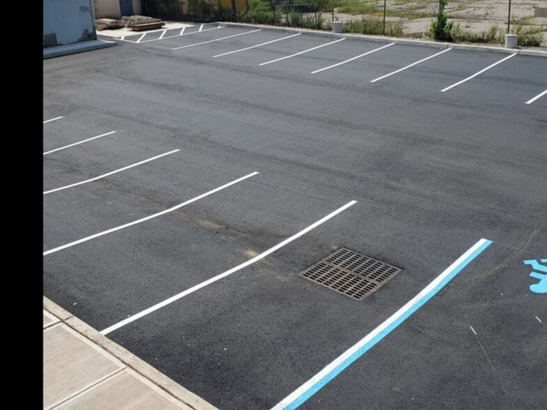 More Photos Of 952-962 Sherman Ave, Elizabeth Storefront Retail Office For Lease