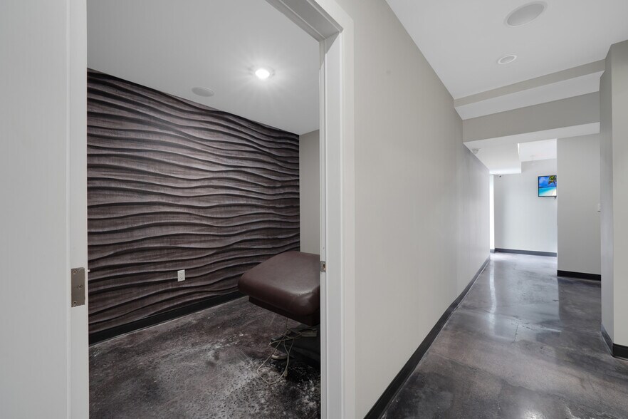 More Photos Of 530 NW 54th St, Miami Office For Lease