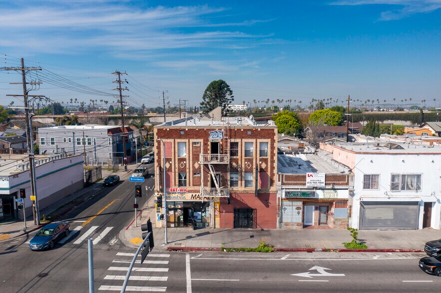 More Photos Of 5929 S Broadway, Los Angeles Storefront Retail Office For Sale
