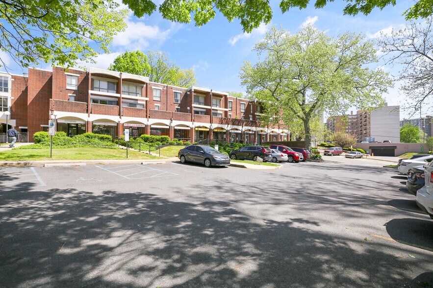 More Photos Of 3901 Conshohocken Ave, Philadelphia Apartments For Lease