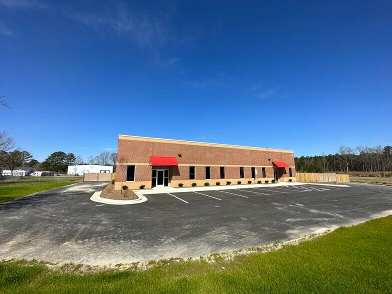 More Photos Of 237 Airport Industrial Dr, Clayton Light Manufacturing For Lease