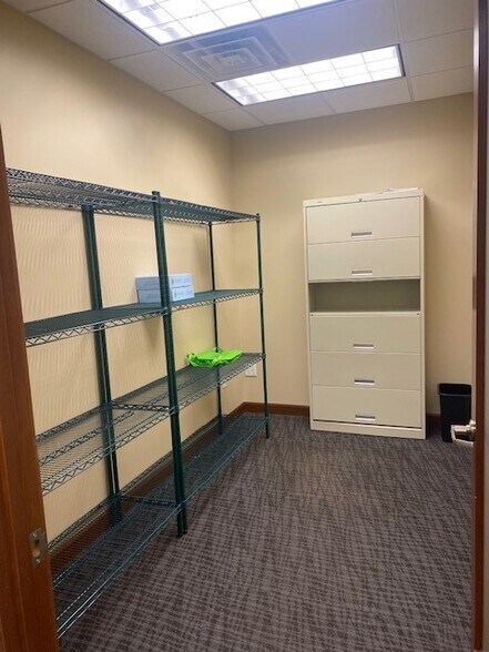 More Photos Of 2774 Commerce Dr NW, Rochester Office For Lease