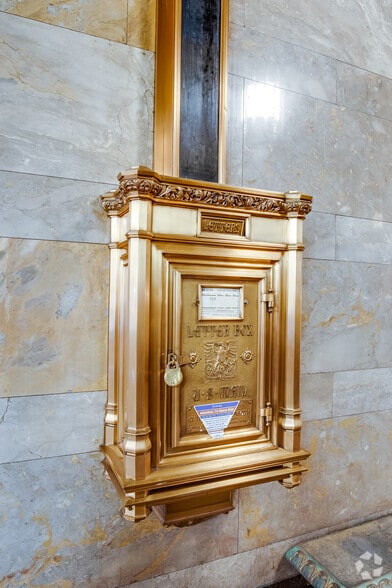 More Photos Of 825 Nicollet Mall, Minneapolis Office For Lease