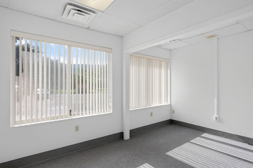 More Photos Of 789 Main St, Great Barrington Medical For Sale