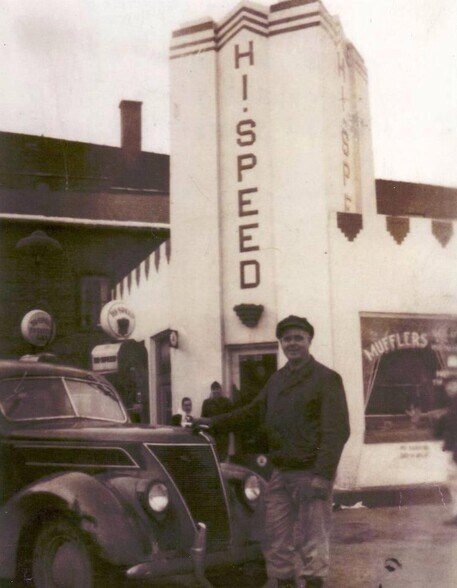 More Photos Of 401 Quay St, Port Huron Restaurant For Sale