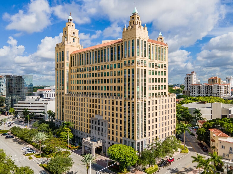 Primary Photo Of 121 Alhambra Plz, Coral Gables Office For Lease