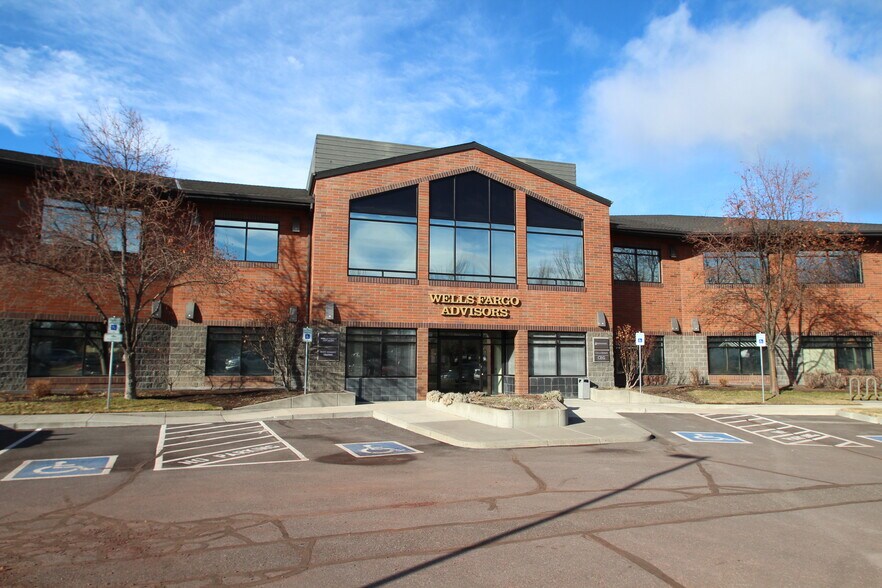 More Photos Of 320 SW Upper Terrace Dr, Bend Office For Lease