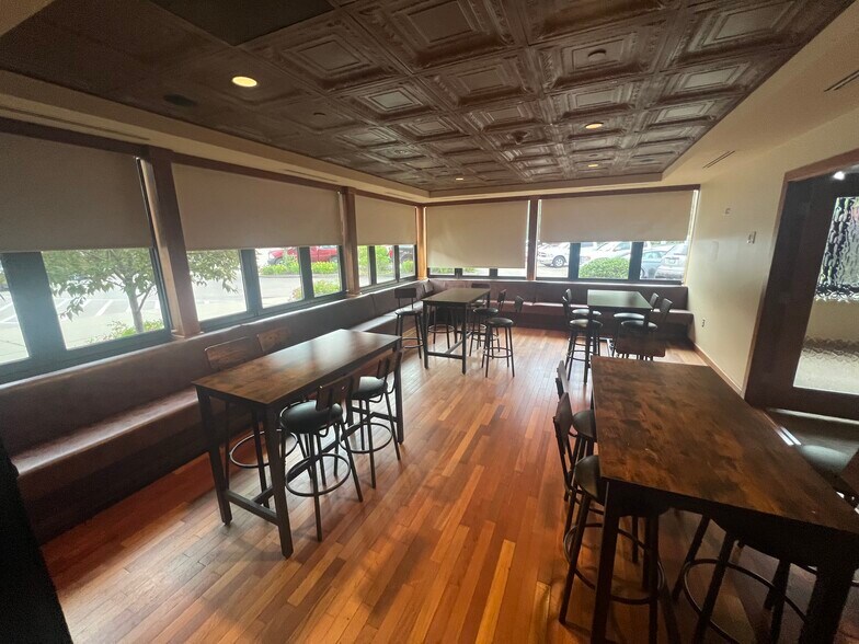 More Photos Of 215 Don Knotts Blvd, Morgantown Office For Lease