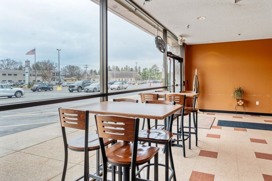 More Photos Of 119 Sand Lake Rd, Onalaska Unknown For Lease