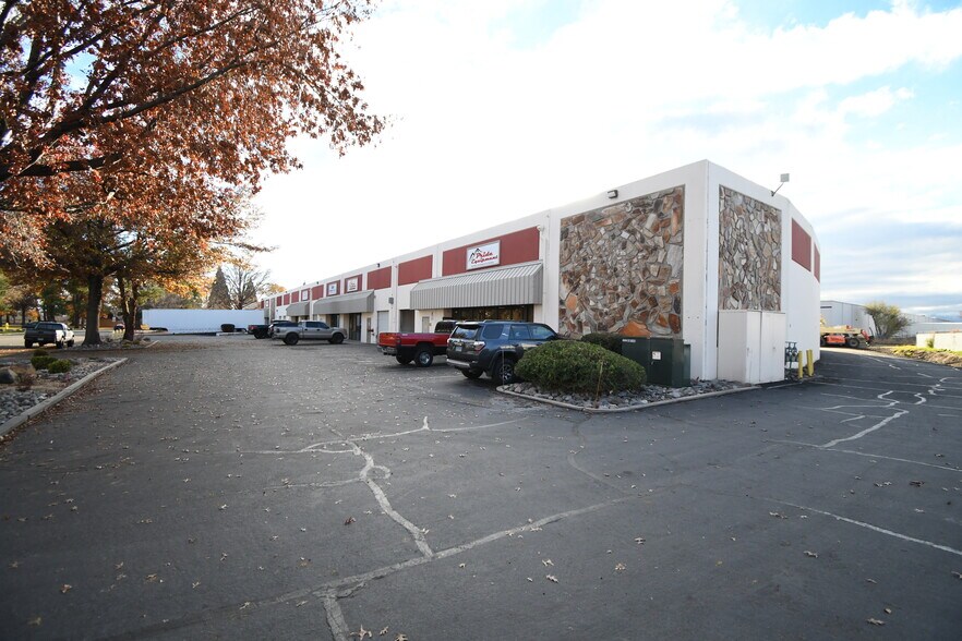 Primary Photo Of 1625-1655 Linda Way, Sparks Flex For Lease