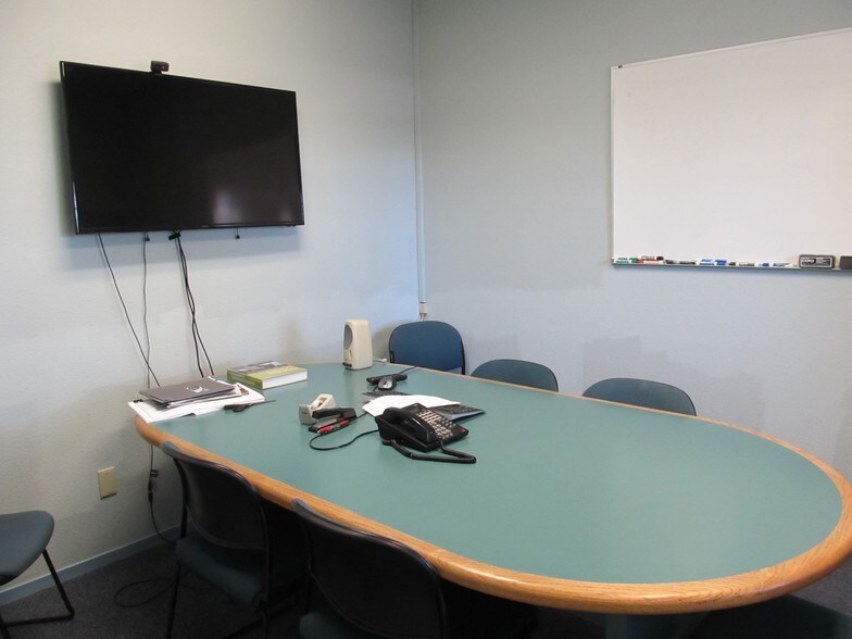 More Photos Of 12150 Charles Dr, Grass Valley Warehouse For Sale