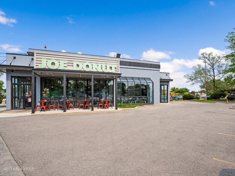 More Photos Of 720 E Rand Rd, Mount Prospect Fast Food For Sale