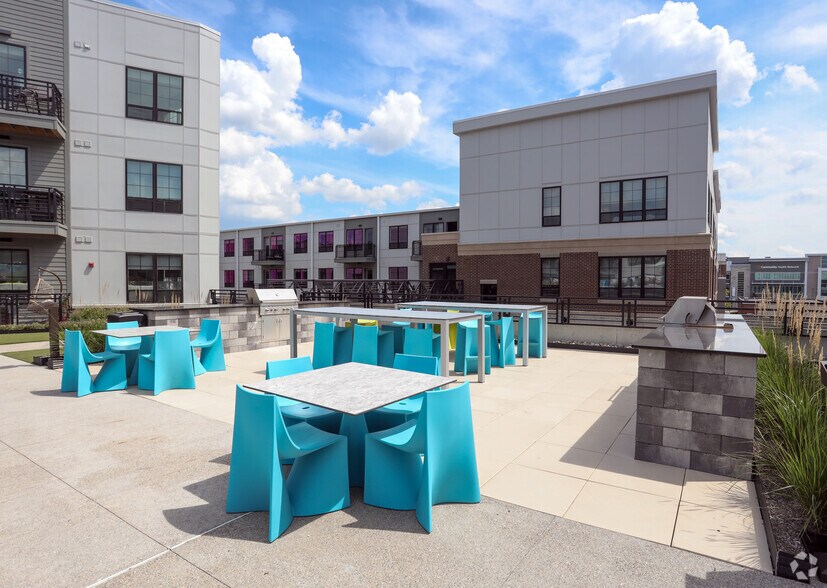 More Photos Of 11671 Maple St, Fishers Apartments For Lease