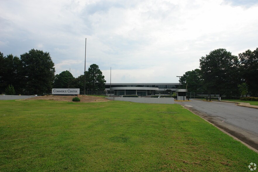 More Photos Of 3796 Lamar Ave, Memphis Office For Sale