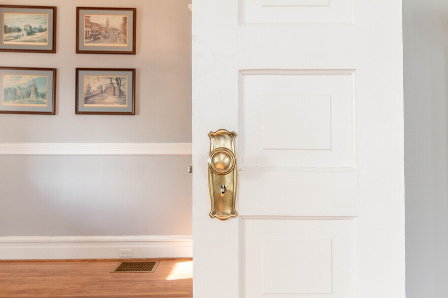 More Photos Of 1530 Ebenezer Rd, Rock Hill Office For Sale