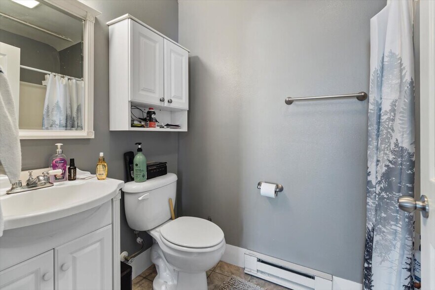 More Photos Of 116 W Jessie St, Rushford Storefront Retail Residential For Sale