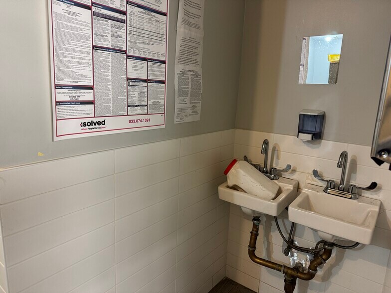 More Photos Of 314 52nd St, Brooklyn Apartments For Lease