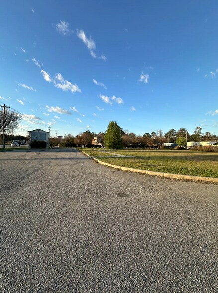 More Photos Of 2402-2408 Charleston Hwy, Cayce Land For Lease