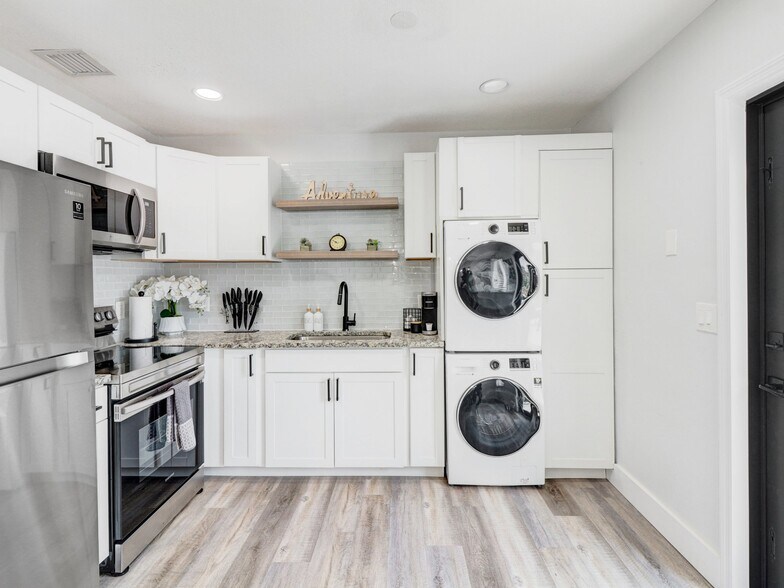 More Photos Of 1705-1709 NE 3rd Ave, Delray Beach Apartments For Sale