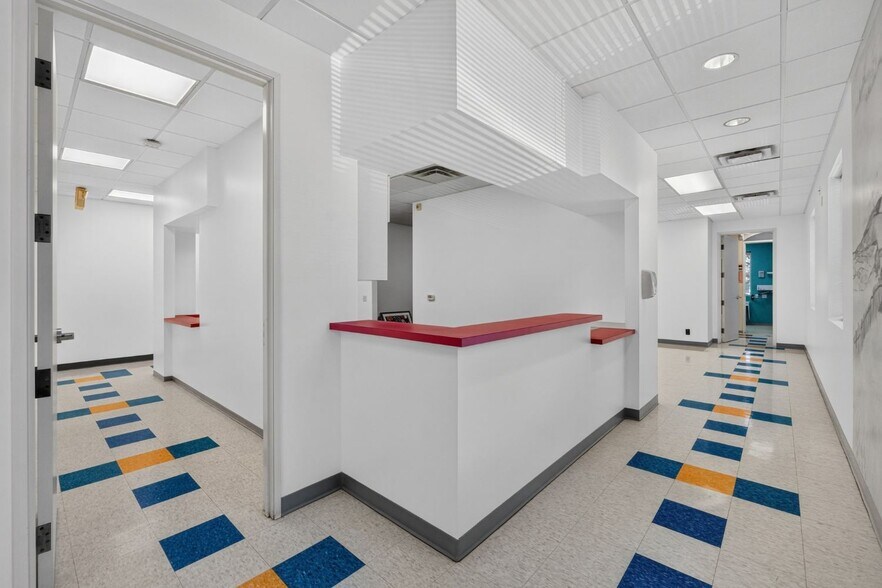 More Photos Of 4100 Duval Rd, Austin Medical For Sale