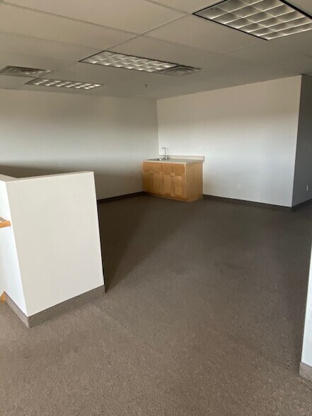 More Photos Of 4865 NW 19th St NW, Rochester Warehouse For Sale