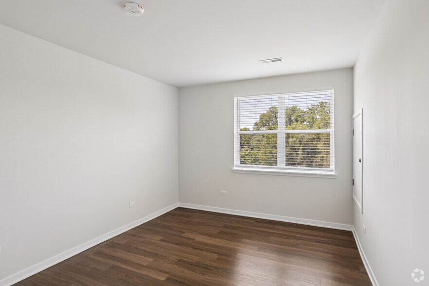 More Photos Of 77 S Adams St, Oswego Apartments For Lease