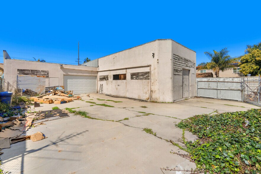 More Photos Of 24816-24820 Narbonne Ave, Lomita Storefront For Sale
