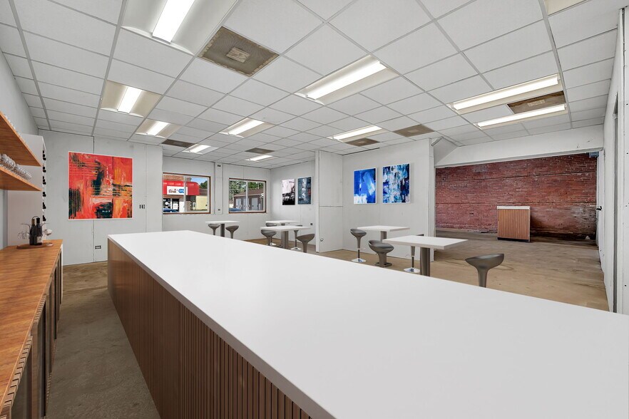 More Photos Of 516 Depot St, Mazon Storefront Retail Residential For Lease
