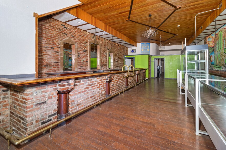 More Photos Of 466 W Main St, Trinidad General Retail For Sale