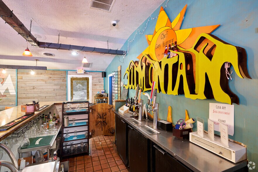 More Photos Of 865 John Marshall Hwy, Front Royal Restaurant For Sale