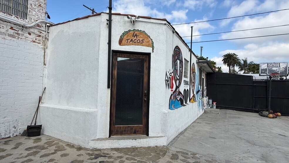 More Photos Of 4851-4853 W Jefferson Blvd, Los Angeles Loft Creative Space For Sale