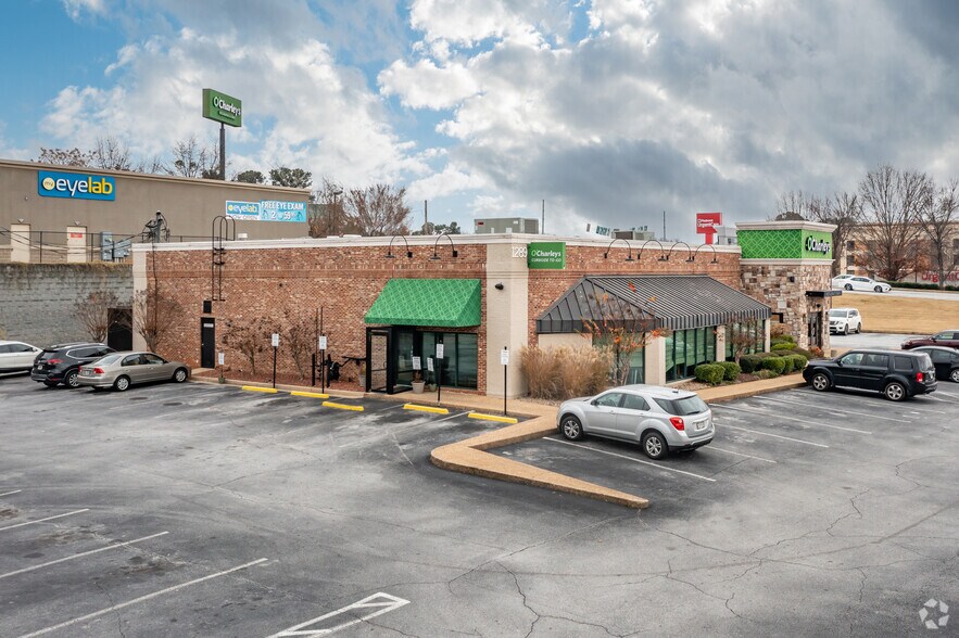 More Photos Of 1289 Dogwood Dr SE, Conyers Restaurant For Sale