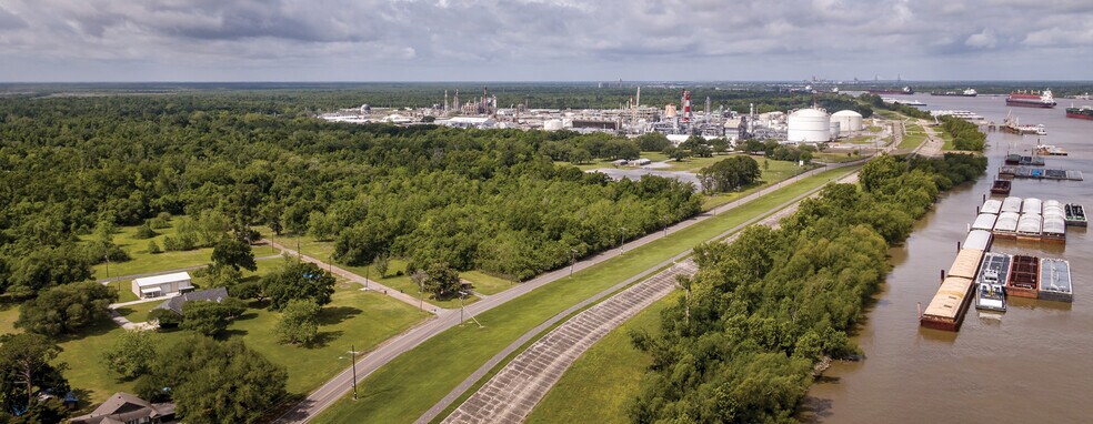 More Photos Of 10800 River Rd, Avondale Land For Lease